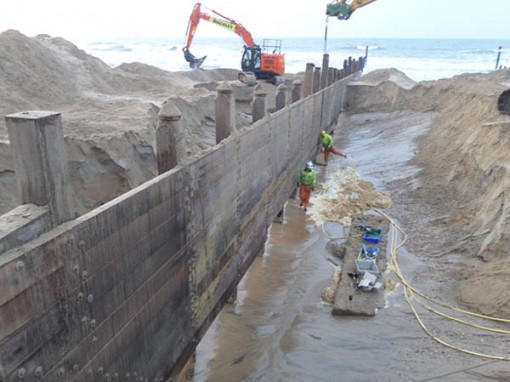 Bournemouth Beach Timber Groyne replacement winter 2015/16